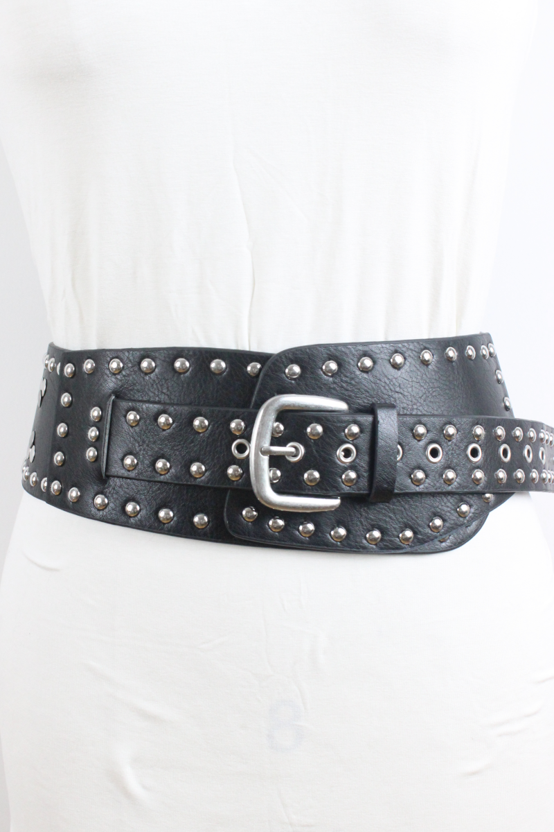 Studded Western Wide Belt – Bold Cowboy Waistband 🤠⛓️