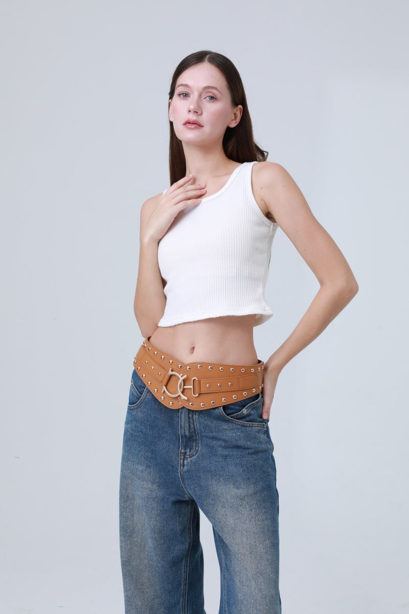 Vintage Bohemian Wide Belt – Studded Leather Waist Cincher ⛓️🌹