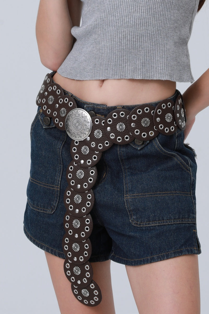 Boho Western Belt – Vintage Round Patch & Studded Detail 🌵✨