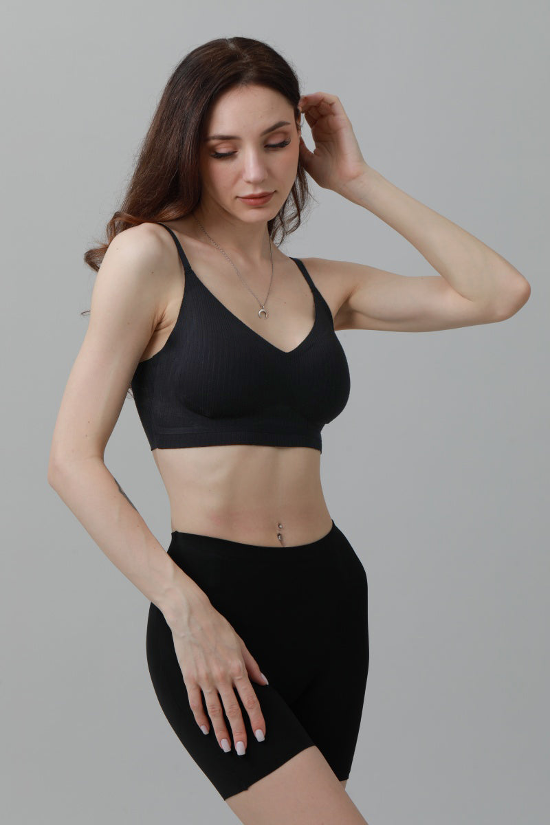 Ultimate Seamless Bra – All-Day Soft Support ☁️✨