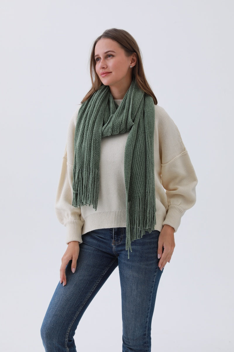 Luxe Chenille Knit Scarf – Plush Tassel Elegance☁️✨
