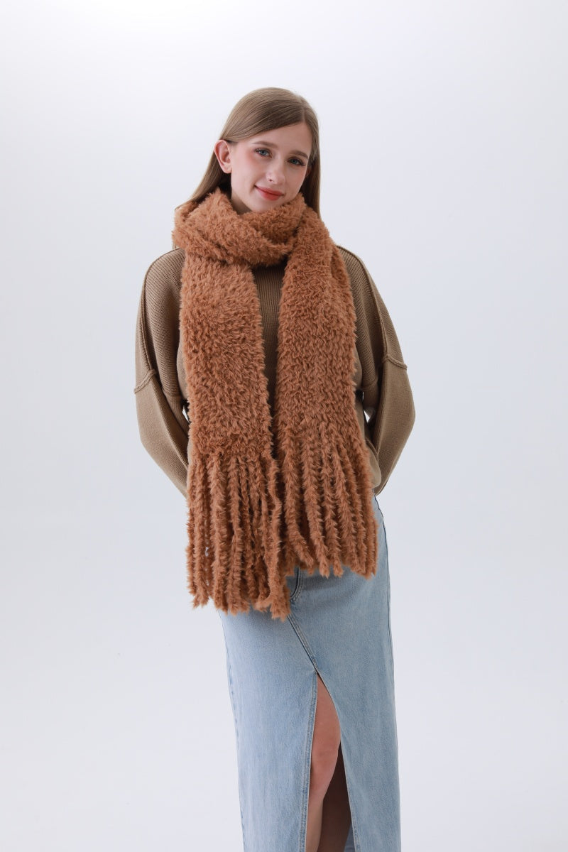 Luxe Bouclé Knit Scarf – Textured Elegance with Fringe❄️✨