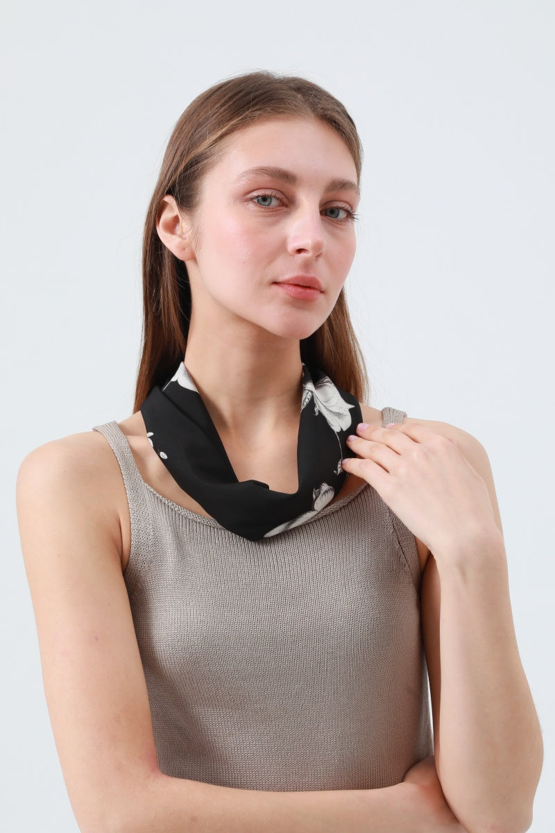 Camelia Floral Print Bandana – Smooth &amp; Chic Scarf 🌺