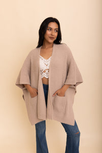 Relax & Chill Summer Nights Boucle Poncho Ponchos One Size /