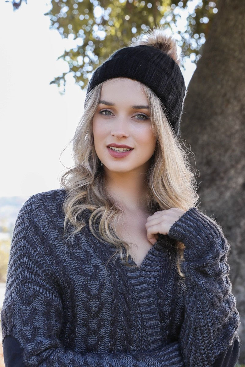 Ribbed Knit Pom Beanie